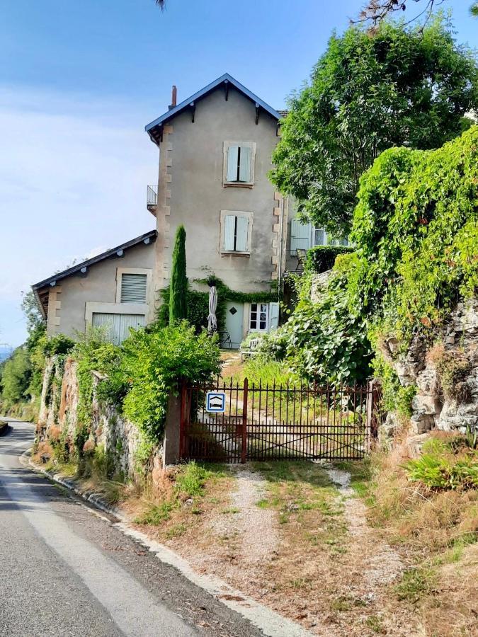 Dormir Au Pressoir Montagnieu  エクステリア 写真